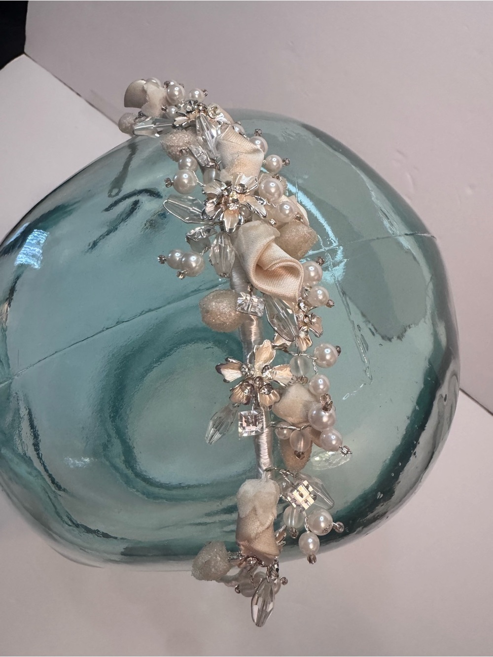 David's Bridal Champagne and Ivory Floral Pearl Headband - Picture 5 of 5